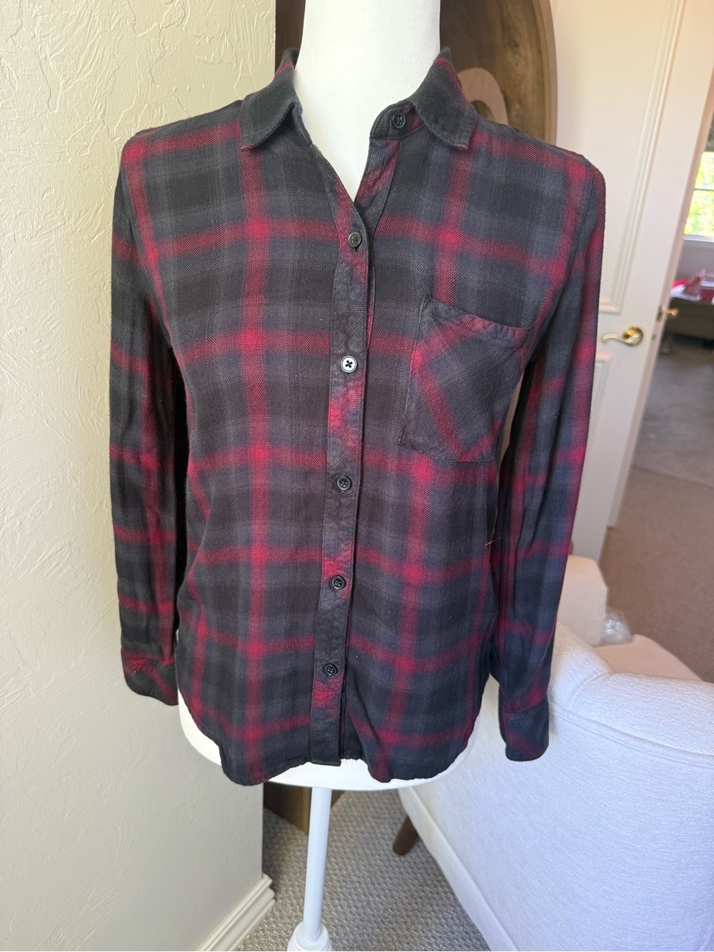 Rails Hunter Scarlett Ash Black Plaid 100% Rayon Button Down Shirt S